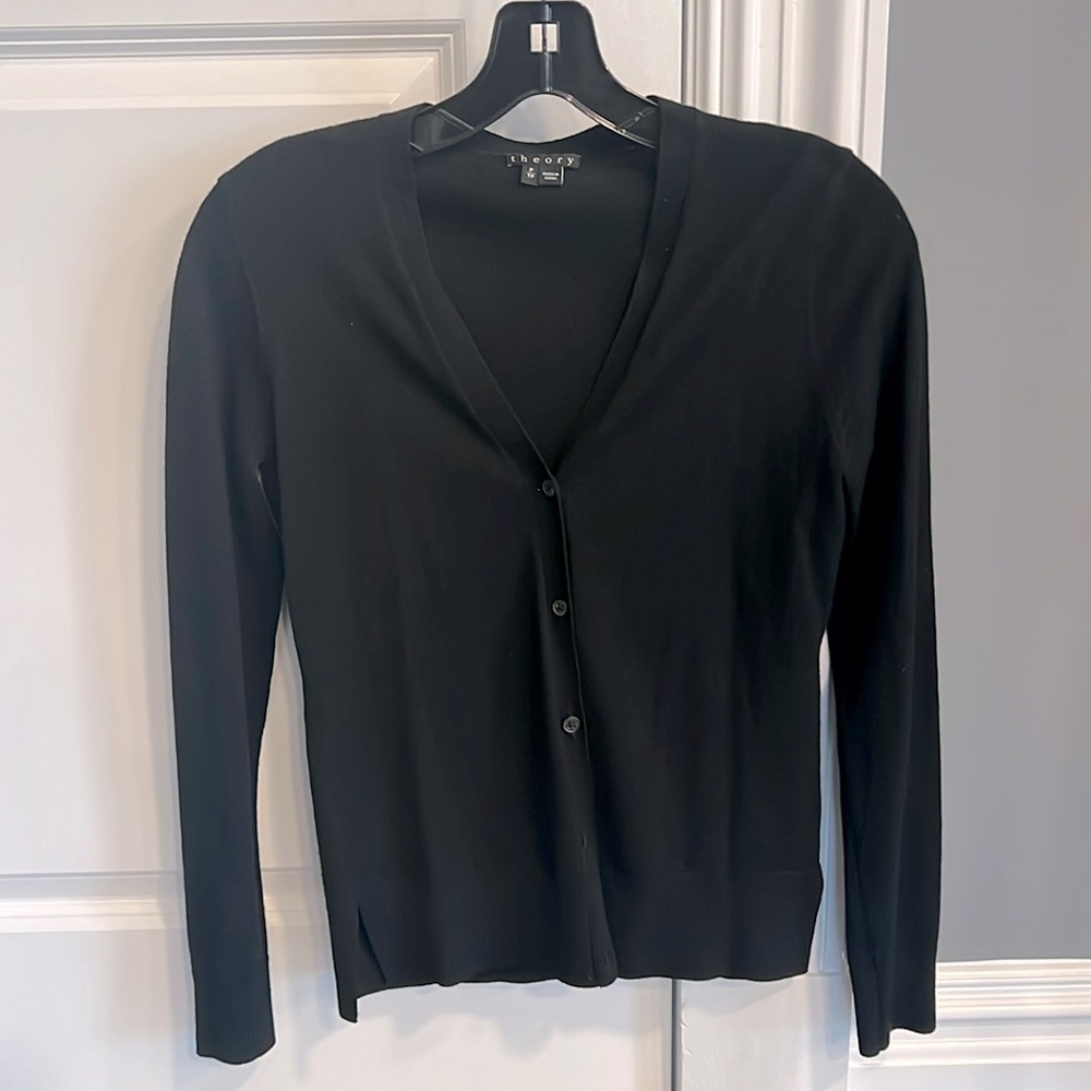 Theory Cardigan in perfect condition